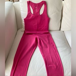 New, without tags girlfriend collective Paloma Racerback Bra and leggings